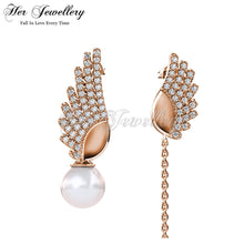 Dangling Wing Pearl Earrings