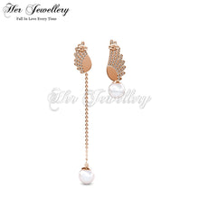 Dangling Wing Pearl Earrings