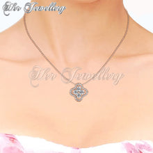 Elegant Clover Pendant