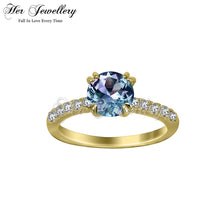 Clasic Solitaire Alexandrite Ring
