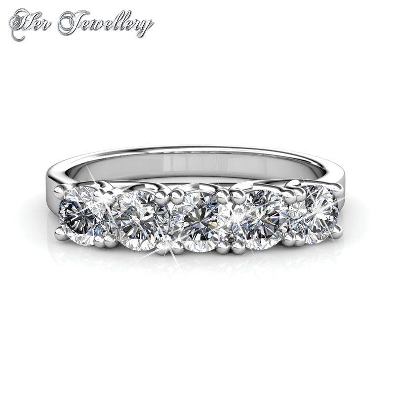 Swarovski Crystals Queen's Ring‏ - Her Jewellery