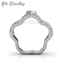 Swarovski Crystals Clover Ring‏ - Her Jewellery