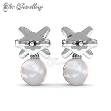 Chris Pearl Earrings‏